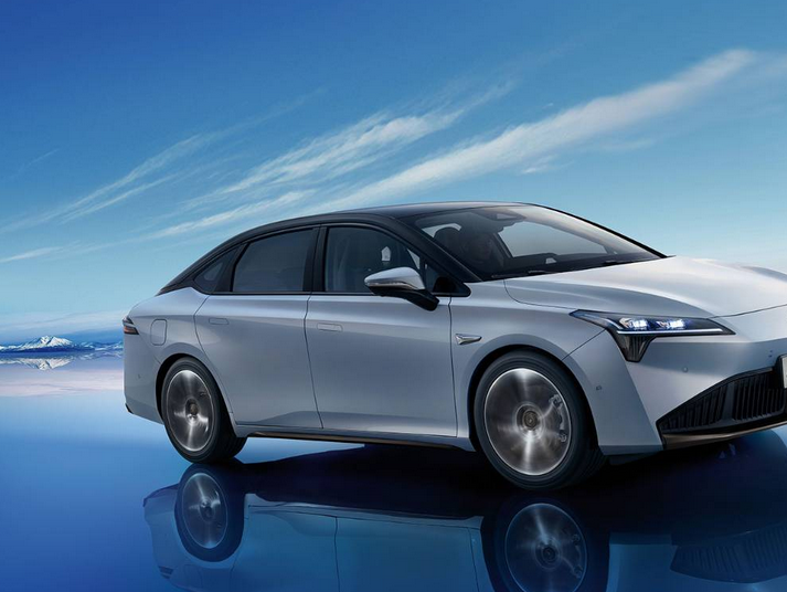 我國新能源汽車產銷連續9年位居全球第一