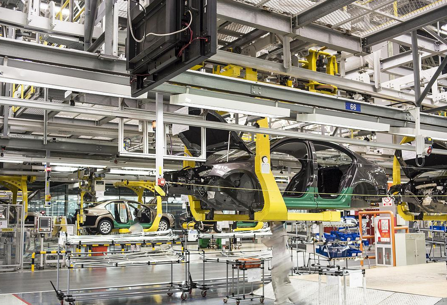 汽車產業 | 比亞迪王傳福發表最新預測：今年新能源汽車單月滲透率將超50%